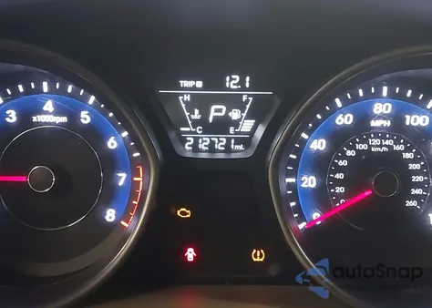 2014 Hyundai Elantra Se z USA, uszkodzony, nr VIN 5NPDH4AEXEH543457